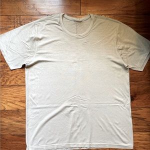 Lululemon Metal Vent Breathe Short Sleeve Shirt - XL